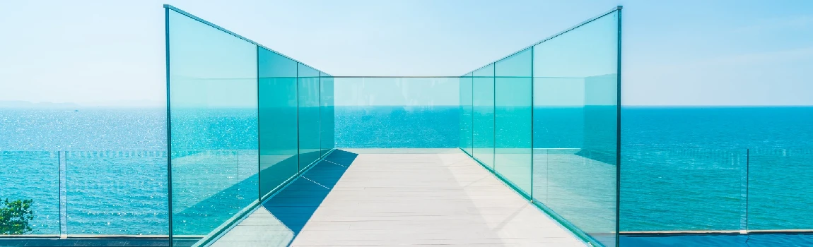 Customized Glass Pool Fence Repair Services in Royal Palm Beach, FL